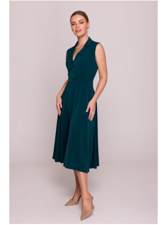 S409 Priglundanti ir platėjanti marškininė suknelė - žalia