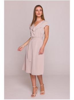 S411 Besiūlė suknelė su raukiniu prie kaklo - smėlio