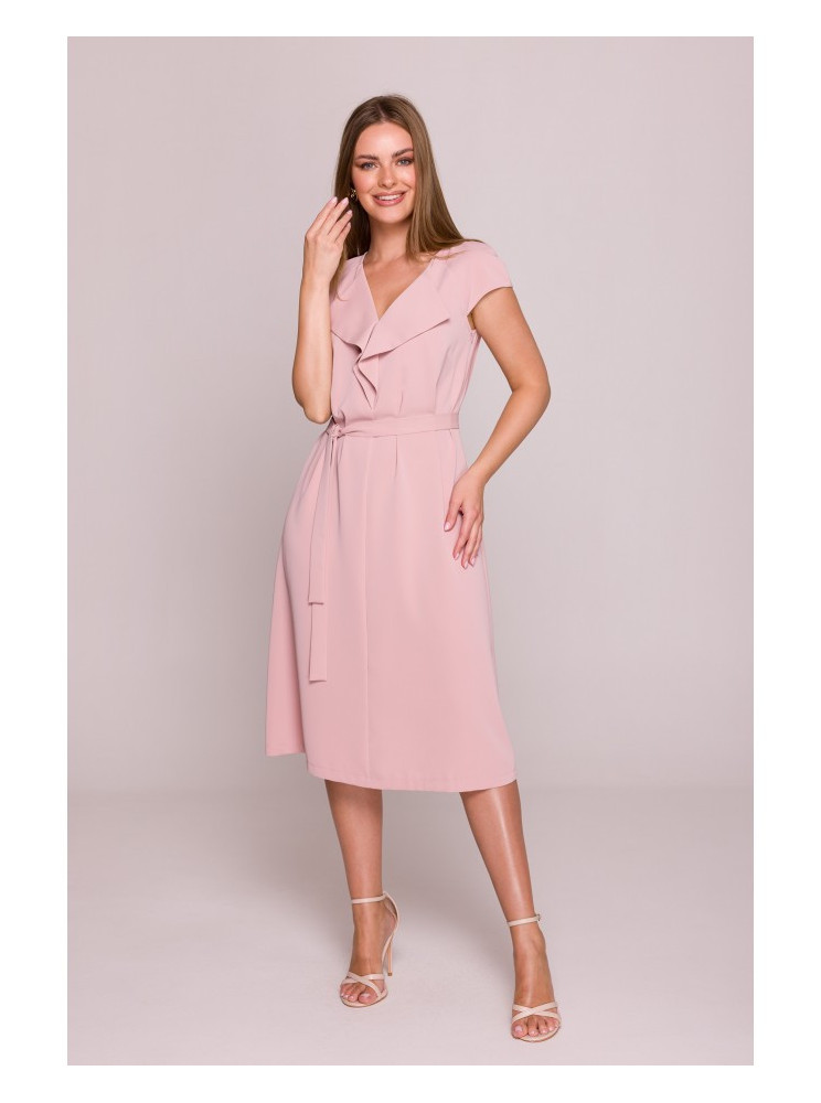 S411 Besi rankovių suknelė su raukiniu - pudros