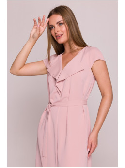 S411 Besiūlė suknelė su raukiniu prie kaklo - pudros