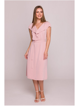 S411 Besiūlė suknelė su raukiniu prie kaklo - pudros