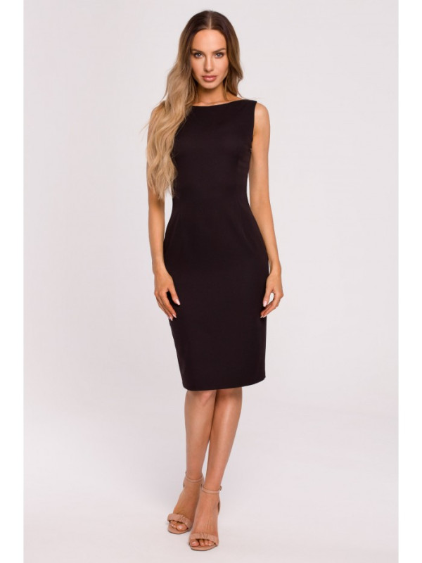 M667 Shaeth dress with decorative chain in the back - black