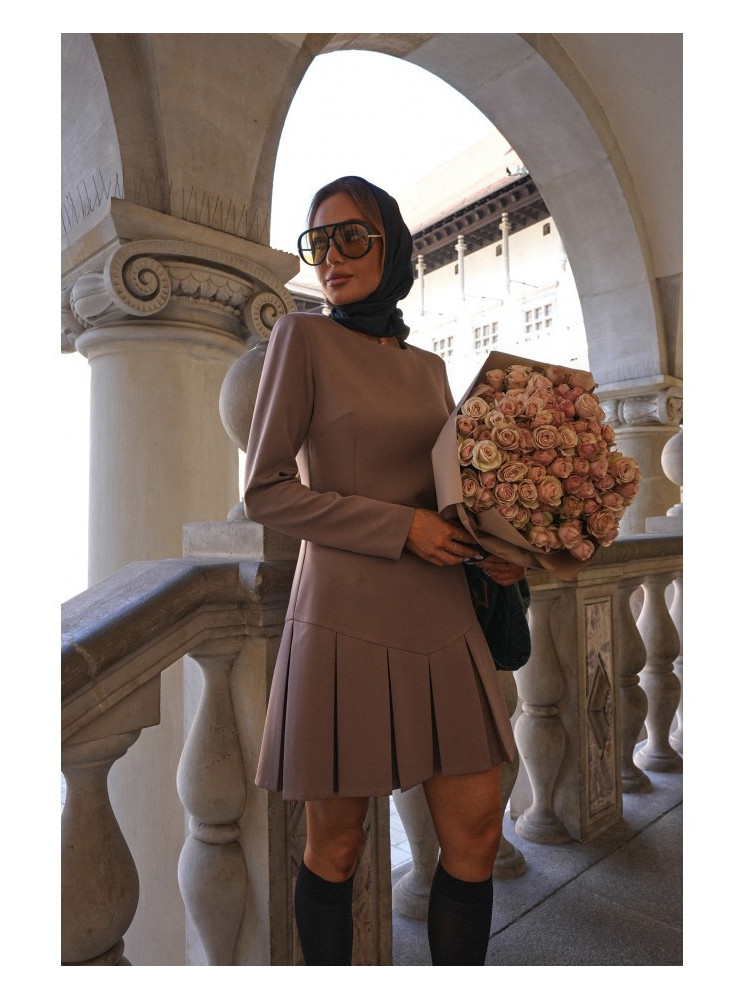 M872 Suknelė su atvirkštinėmis klostėmis - mocca