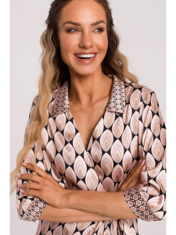 M668 Wrap dress with print - model 3