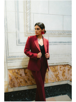 S417 Prigludęs švarkas - kaštoninė