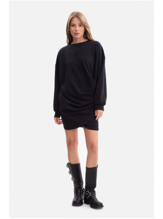 B298 Megzta suknelė su klostėmis šone - juoda