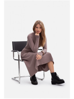 B299 Dryžuota midi suknelė asimetrišku liemeniu - cocoa