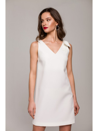 K128 Plain A-line dress with a bow - ecru