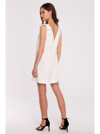 K128 Plain A-line dress with a bow - ecru