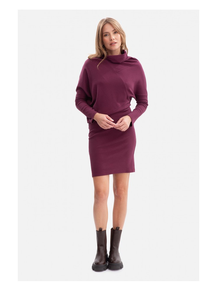 B309 Ribotu raštu megzta suknelė-palaidinė - slyvų