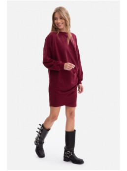 B298 Megzta suknelė su klostėmis šone - bordo