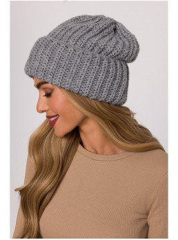 M895 Riešutinė kepurė - pilka