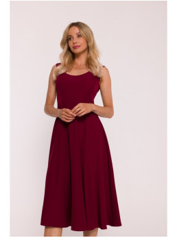 S424 Priglundanti ir platėjanti suknelė - kaštoninė
