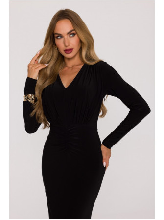 M891 Siaučiama suknelė su juosta - juoda