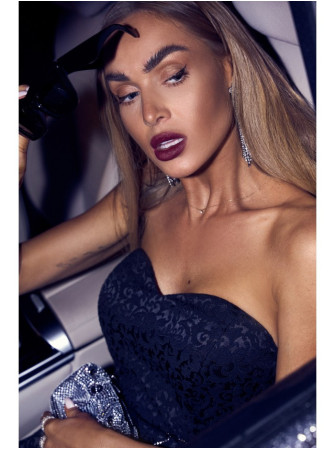 M893 Daugiasluoksnė suknelė korseto tipo viršumi ir šifoniniu sijonu - juoda