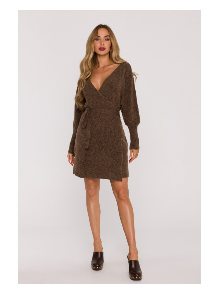 M631 Surišama megzta suknelė - karamelės