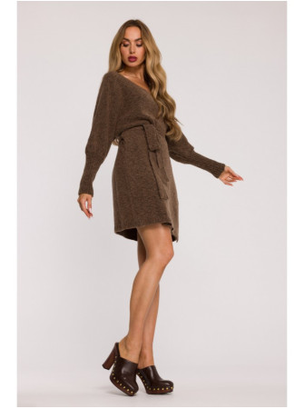 M631 Surišama megzta suknelė - karamelės