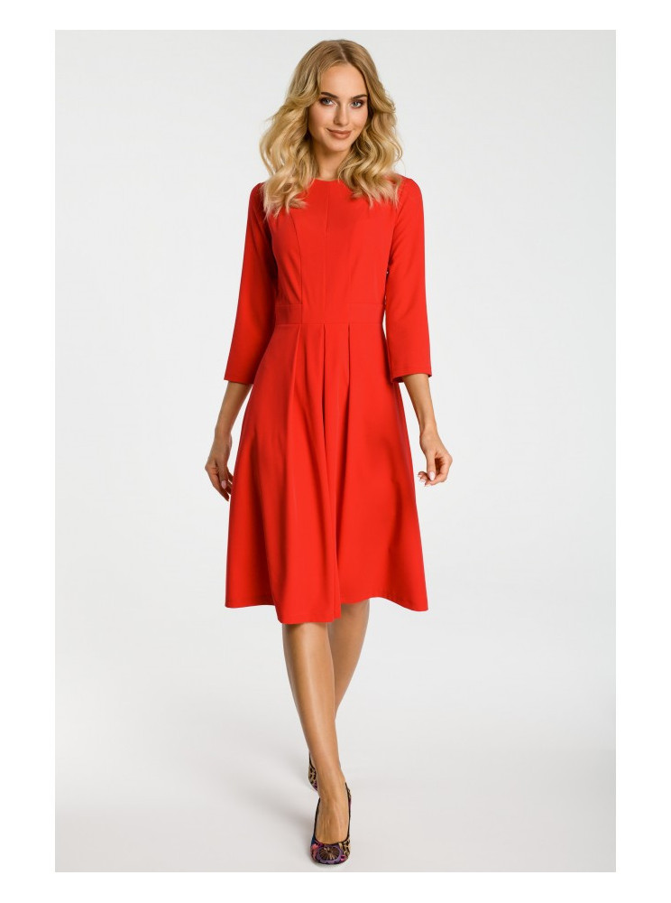 M335 Raudona suknelė su kloste priekyje - raudona