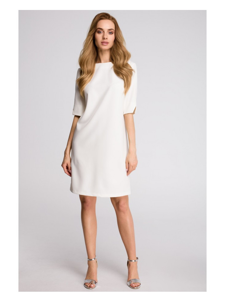 S113 Minimalistinė suknelė atvira nugara - nebalinta