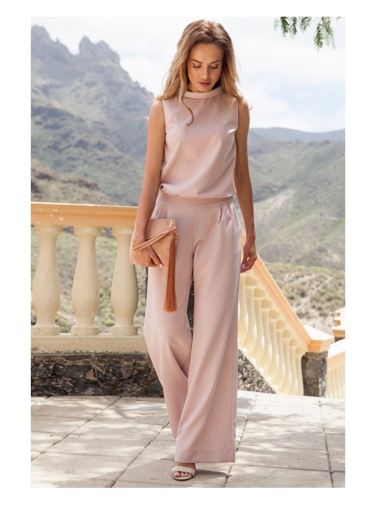 M382 Kombinezonas atvira nugara - pudros