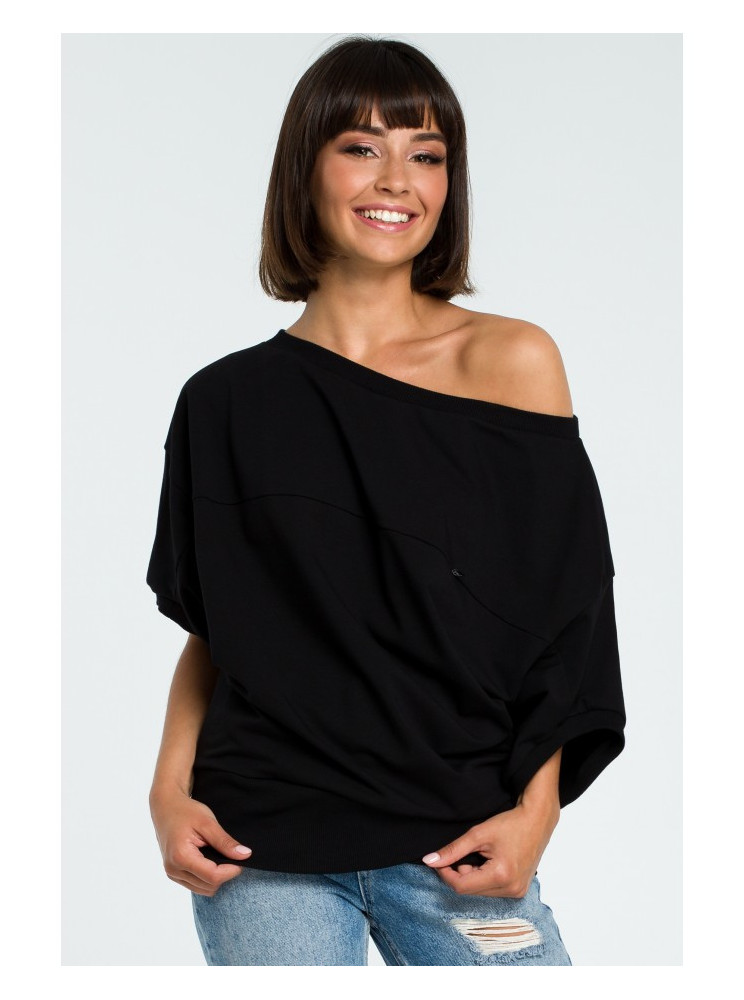 B079 Didelio dydžio palaidinė su apjuosimo detale - juoda