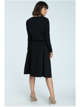 B087 Figūrą pabrėžianti midi suknelė - juoda