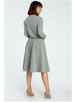 B087 Pilko atspalvio midi suknelė, platėjanti nuo liemens - pilka