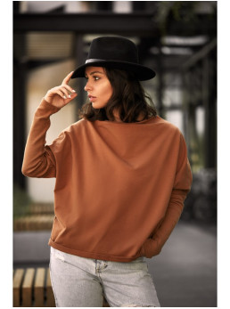 B094 Didelis karamelės spalvos marškinėlis atvira nugara - karamelės