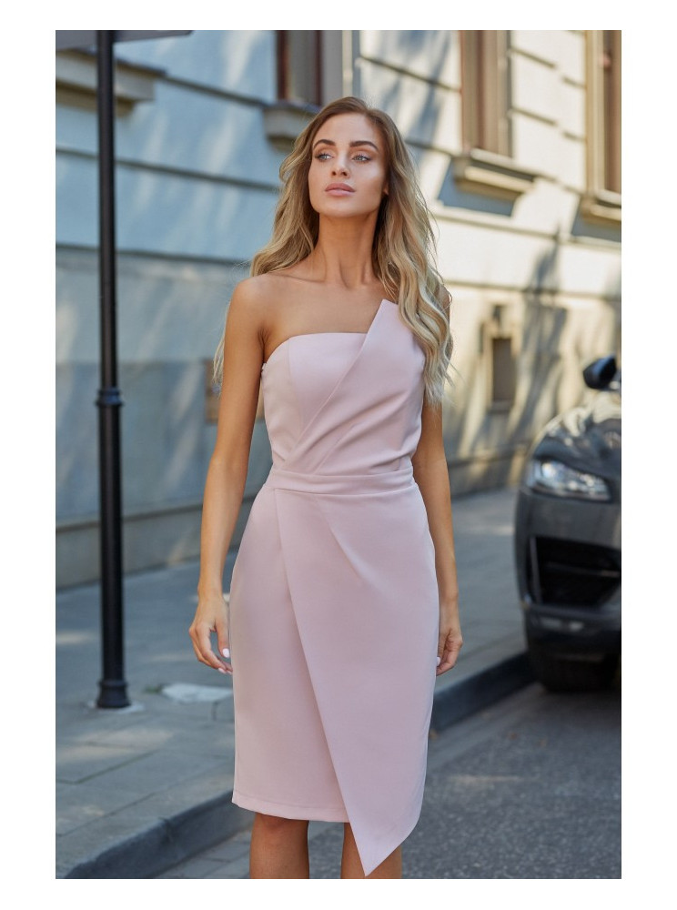 M409 Pieštuko silueto suknelė be petnešėlių - pudros