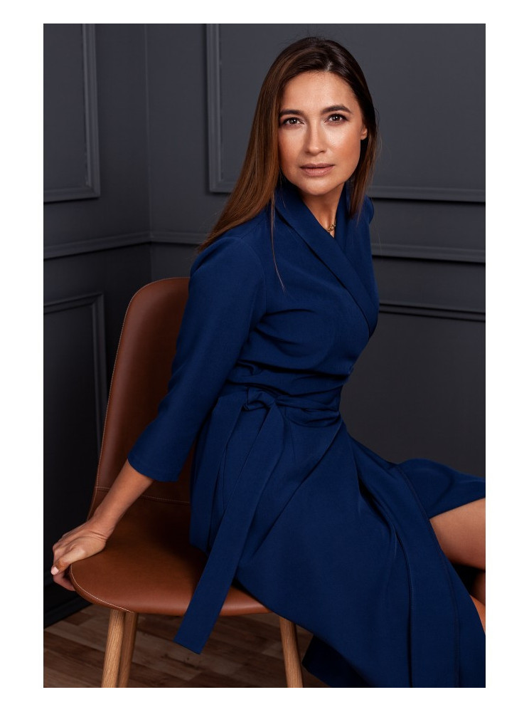 S175 Suknelė su petnešėlėmis ir užrišamu dirželiu - tamsiai mėlyna