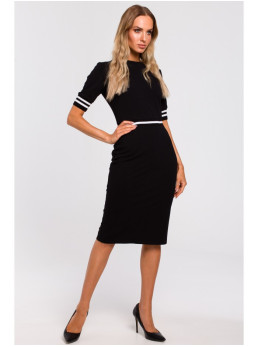 M461 Prigludusi suknelė su dryžuotais ribanais - juoda