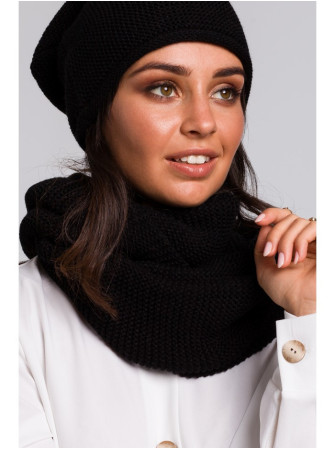 BK042 Apskritas šalikas - juoda