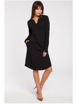 B017 A silueto suknelė su V formos iškirpte - juoda