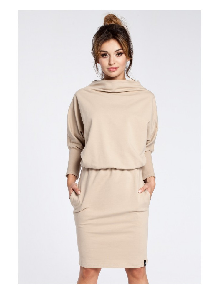 B032 Suknelė kimono rankovėmis - smėlio