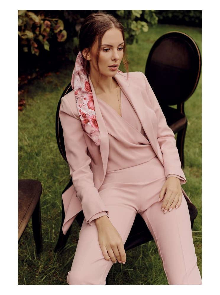 .K036 Krepinis švarkas su viena saga - crepe pink