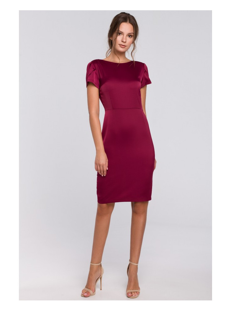 .K041 Prigludusi suknelė atvira nugara - kaštoninė