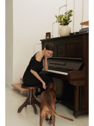 B264 Maxi suknelė su elastingu liemeniu - juoda