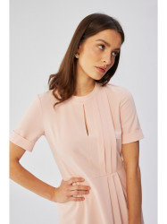 S361 Shift dress with pleats on the side - powder