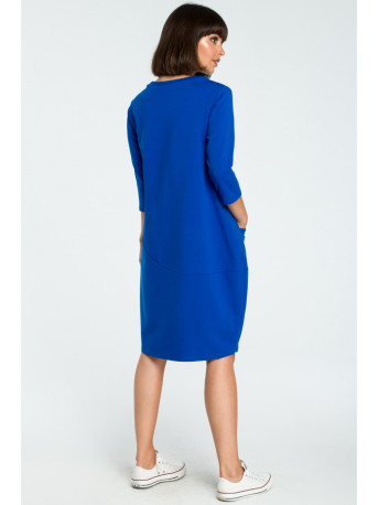B083 Oversized dress with a front pocket - royal blue