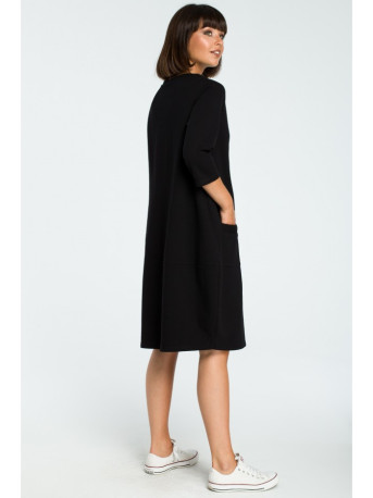 B083 Oversized dress with a front pocket - black