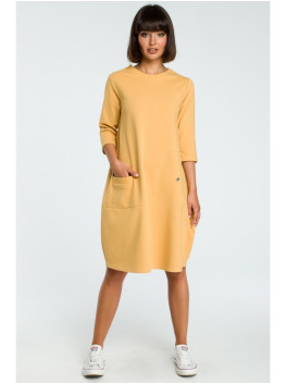 B083 Oversized dress with a front pocket - yellow