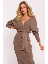 M810 Megztinė suknelė su V formos iškirpte - cappuccino