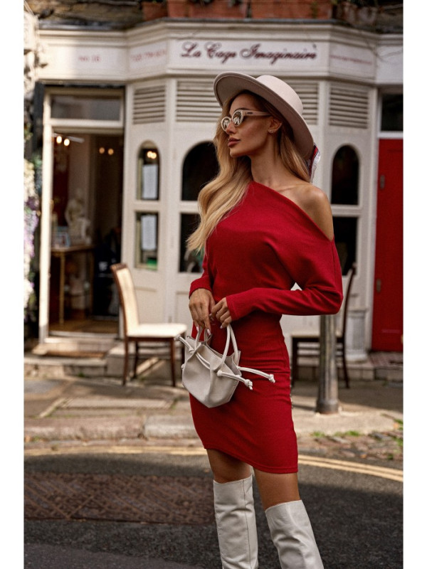 M818 Drop shoulder rib knit dress - red