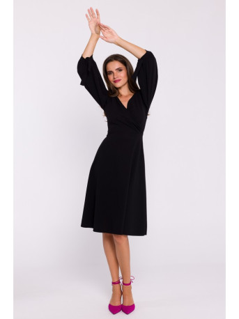S383 Flared dress with puff sleeves - black