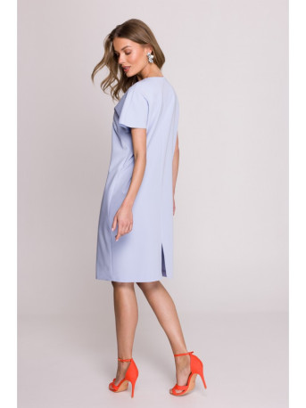 S392 Relaxed fit dress with V-neck - light blue