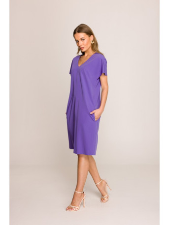 S392 Relaxed fit dress with V-neck - purple