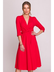 S404 Fit and flare knit dress with a tie belt - red