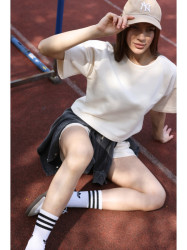 B294 Cropped sweatshirt with short sleeves - vanilla