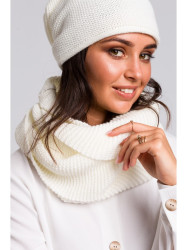 BK042 Circle scarf - ecru