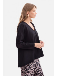 B304 Knit V-neck pullover top - black